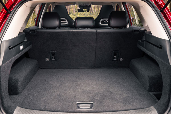 இந்தியா மட்டுமில்ல, பாகிஸ்தானிலும் எம்ஜி கார்களுக்கு செம ரெஸ்பான்ஸ்!! முன்பதிவுகள் குவிக்கிறதாம்!