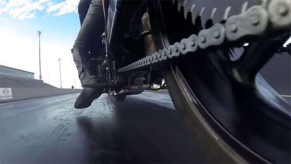 டூ-வீலர்ல இது ரொம்ப முக்கியமான அம்சம்... இது இல்லனா பைக்கே இல்ல... பாதுகாப்பதற்கான 5 முக்கியமான டிப்ஸ்கள்!