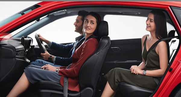 புதிய ஐ20 காரில் விலை குறைவான வேரியண்ட்டை களமிறக்க ஹூண்டாய் திட்டம்!