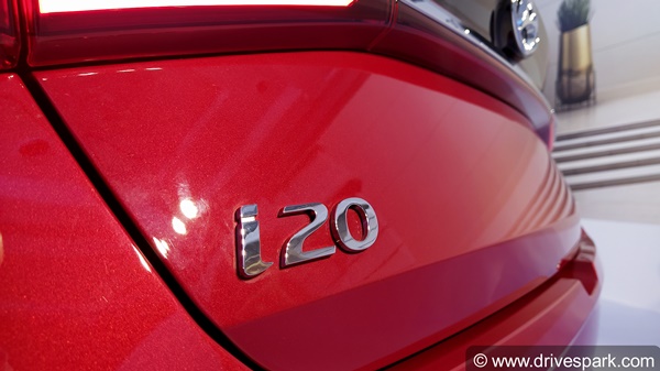 இருபதே நாட்களில் 20 ஆயிரம் முன்பதிவுகள்... புதிய ஹூண்டாய் ஐ20 காருக்கு உச்சகட்ட வரவேற்பு...