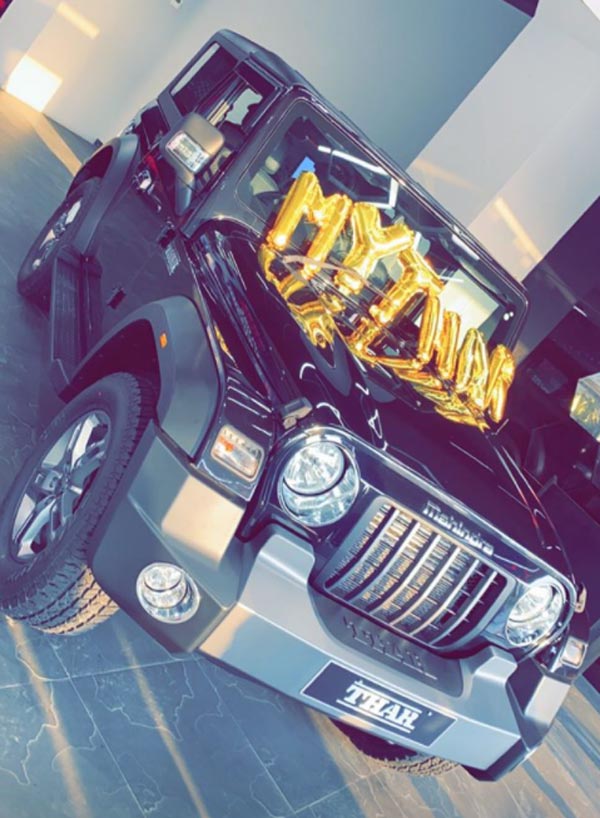 மஹிந்திரா தார் காரின் பக்கம் குவியும் பிரபலங்கள்... இப்போவே இத்தன பேர் இந்த காரை வாங்கியிருக்காங்களா?