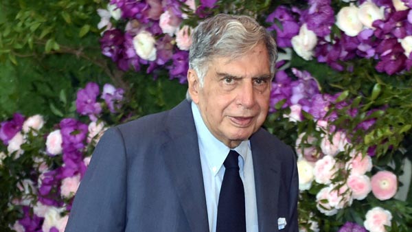 இந்திய மக்களுக்கு பாதுகாப்பான கார்கள்... டாடா மோட்டார்ஸ் நிறுவனத்தை பாராட்டிய ரத்தன் டாடா...