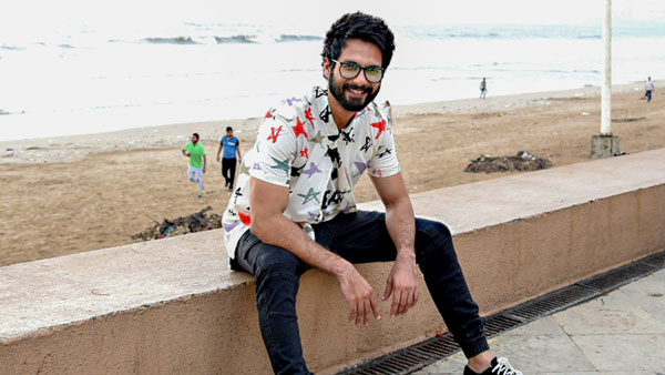 டுகாட்டி பைக்குடன் அதிகாலை நேரங்களில் உலாவரும் பிரபல நடிகர்!! இது அந்த பைக்கிற்கே கெத்தாச்சே!