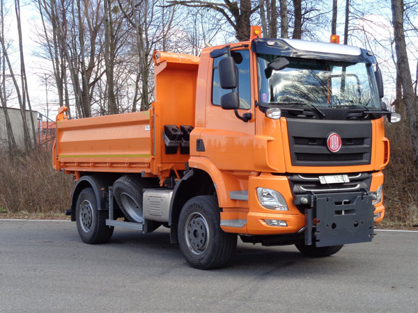 உலகின் முதல் ஆட்டோமொபைல் நிறுவனம் எது தெரியும்? நிச்சயமா ஷாக் ஆவிங்க...