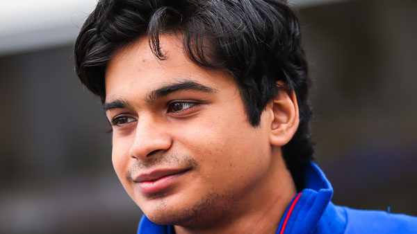  ஆசிய லீமான்ஸ் கார் பந்தயத்தில் பங்கேற்க கை கோர்த்த இந்தியாவின் நட்சத்திர வீரர்கள்!