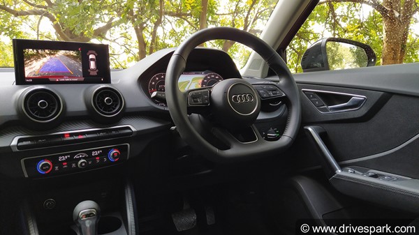 ஆடியின் மலிவான எஸ்யூவி கார், க்யூ2!! ஓட்டுவதற்கு எப்படி உள்ளது? முழு விமர்சனம் இதோ!