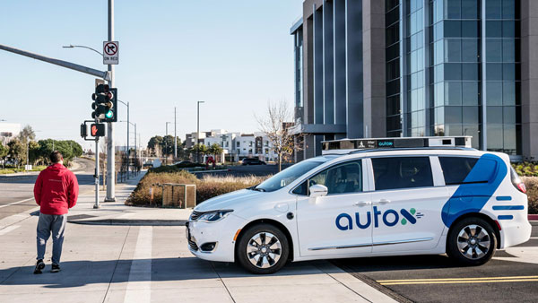 ஆசியாவில் முதல்முறையாக... பொதுசாலைகளில் ரோபோ டாக்சி சோதனை ஓட்டம்!