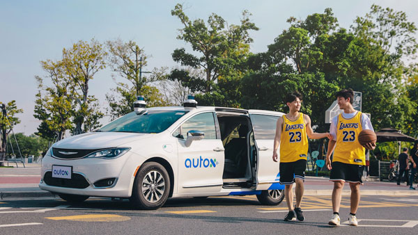 ஆசியாவில் முதல்முறையாக... பொதுசாலைகளில் ரோபோ டாக்சி சோதனை ஓட்டம்!