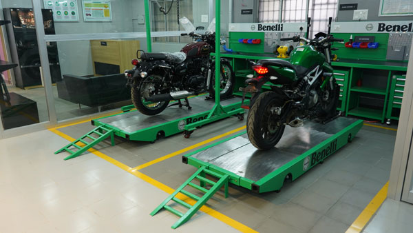 திருச்சியில் பெனெல்லி நிறுவனத்தின் புதிய பைக் ஷோரூம் திறப்பு!