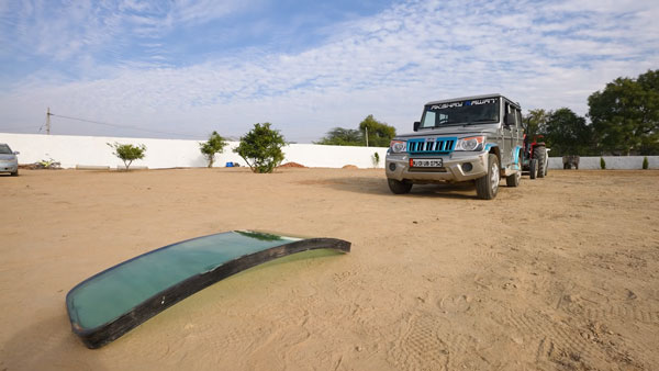 புல்லட் ப்ரூஃப் கண்ணாடியும், மஹிந்திரா தயாரிப்புகளும்... எது வலுவானது? வாருங்கள் வீடியோவில் பார்க்கலாம்...