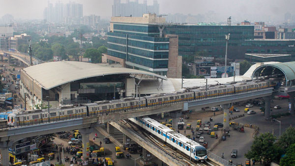 தானாவே பிரேக் பிடிக்கும், ஹாரன் அடிக்கும்... நாட்டின் முதல் பைலட் இல்லா மெட்ரோ ரயிலை மக்களுக்கு அர்பணித்தார் பிரதமர் மோடி...