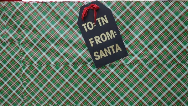 வட அமெரிக்காவையே மிரள வைத்த கார் டெலிவரி நிகழ்வு... இப்படி ஒரு டெலிவரியை அந்த நாடே பார்த்ததில்லையாம்!!