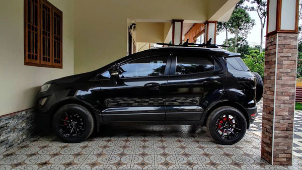 பாக்கும்போதே அட்டகாசமா இருக்கு... கவர்ச்சி மிகுந்த காராக மாறிய ஈகோஸ்போர்ட்... கண்களுக்கு விருந்தளிக்கும் படம் உள்ளே! 