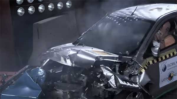 மோதல் பரிசோதனையில் சொதப்பிய ஃபோர்டு கார்... இவ்ளோ தரம் குறைந்த காரா இது..? மிரள வைக்கும் தகவல்!