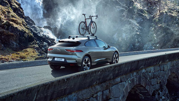 டெஸ்லாவை புதிய எலக்ட்ரிக் கார் உடன் மோதவுள்ள ஜாகுவார்!! தயாரிப்பு பணியில் ஜே-பேஸ் எலக்ட்ரிக் எஸ்யூவி...