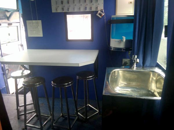 குளு குளு ஏசி ஸ்லீப்பர் பஸ்ஸில் ஜம்முனு தங்கலாம்... வாடகை எவ்ளோனு தெரிஞ்சா அசந்து போயிருவீங்க... ஹோட்டல்களுக்கு உதறல்