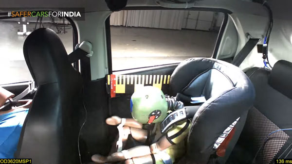 தென்னாப்பிரிக்க எஸ்-பிரெஸ்ஸோவில் கூடுதல் பாதுகாப்புகள், இந்தியா என்றால் எளக்காராமா? சுஸுகியை வசைபாடும் நெட்டிசன்கள்