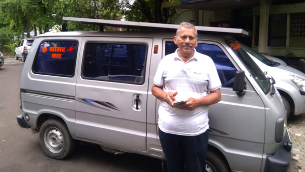 பெட்ரோல் விலை விண்ணைத் தொட்டாலும் கவலை இல்லை... இந்த வேன் அவ்ளோ ஸ்பெஷலானது... ஏன் தெரியுமா?