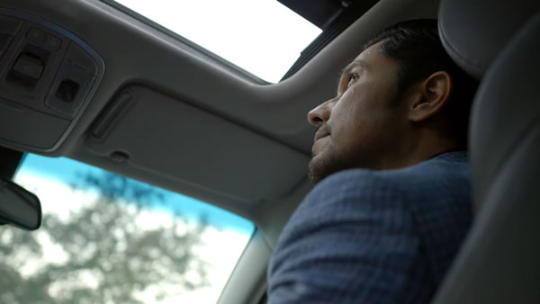 விளம்பர வீடியோவில் புதிய ஹூண்டாய் டூஸான் காரை ஓட்டும் பிரபல நடிகர்... யார்னு தெரியுமா?