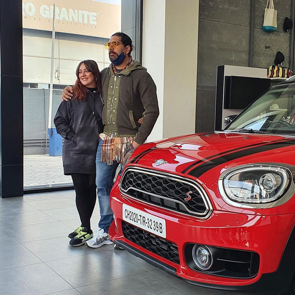 செம கெத்தான காரை வாங்கிய யுவராஜ் சிங்... விலை எவ்ளோனு தெரியுமா? இதெல்லாம் அவருக்கு சர்வ சாதாரணம்... செம கெத்தான காரை வாங்கிய யுவராஜ் சிங்... விலை எவ்ளோனு தெரியுமா? இதெல்லாம் அவருக்கு சர்வ சாதாரணம்...