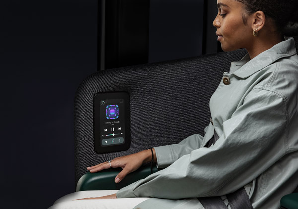 ஓட்டுநரில்லாமல் இயங்கும் தன்னாட்சி காரை அறிமுகம் செய்த அமேசானின் ஜூக்ஸ்... அமேசானிடம் இப்படி ஒரு நிறுவனம் இருக்கா?