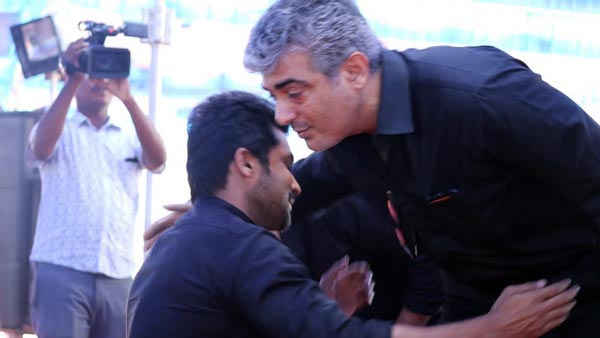 4,500 கிமீ பைக் பயணம்... தல அஜீத் ரகசியமாக எங்கு சென்றுள்ளார் தெரியுமா? ஆச்சரியத்தில் உறைந்த ரசிகர்கள் 4,500 கிமீ பைக் பயணம்... தல அஜீத் ரகசியமாக எங்கு சென்றுள்ளார் தெரியுமா? ஆச்சரியத்தில் உறைந்த ரசிகர்கள்