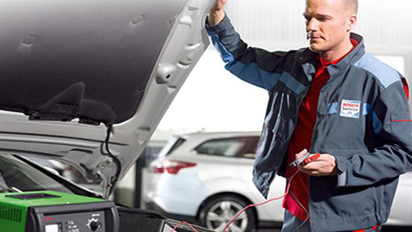 எந்த நிறுவனத்தின் காராக இருந்தாலும் சர்வீஸ் செய்யலாம்... நாட்டிலேயே மிக பெரியது... பிரபல பாஷ் நிறுவனம் அதிரடி!!