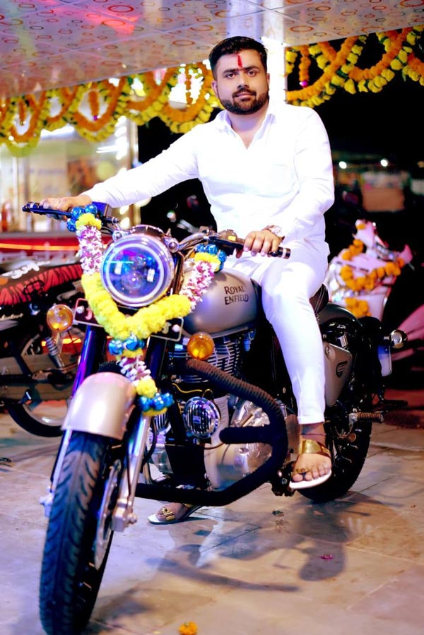 அசைவ உணவை வெளுத்து கட்டி ராயல் என்பீல்டு பைக் வென்ற அதிர்ஷ்டசாலி... போட்டியில் பங்கேற்க இவ்வளவுதான் செலவாகுமா? அசைவ உணவை வெளுத்து கட்டி ராயல் என்பீல்டு பைக் வென்ற அதிர்ஷ்டசாலி... போட்டியில் பங்கேற்க இவ்வளவுதான் செலவாகுமா?