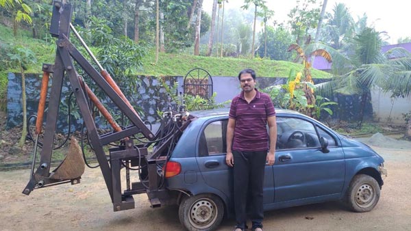'தூக்கியெறிய மனசு வரல'... 22 ஆண்டுகள் பழைய காரை தூர் வாரும் எந்திரமாக மாற்றிய இஸ்ரோ இஞ்ஜினியர்... பொதுமக்கள் வியப்பு!!