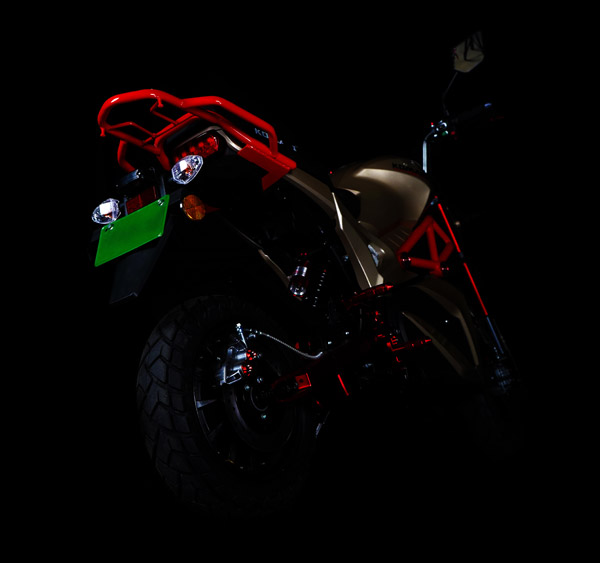 அதிரடி காட்டும் கோமகி! ஒரே நேரத்தில் 3 மின்சார டூ வீலர்கள் இந்தியாவில் அறிமுகம்... இவற்றின் விலை எவ்ளோ தெரியுமா?