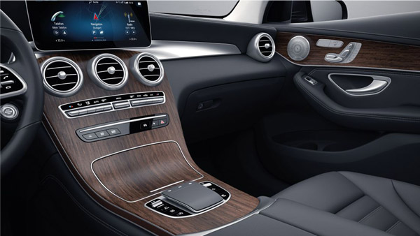  கூடுதல் வசதிகளுடன் புதிய மெர்சிடிஸ் பென்ஸ் ஜிஎல்சி சொகுசு கார் அறிமுகம்!