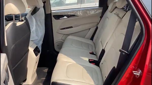 ஷோரூமை வந்தடைந்தது 7-இருக்கை எம்ஜி ஹெக்டர் ப்ளஸ்!! இந்த ஜனவரியில் அறிமுகம்