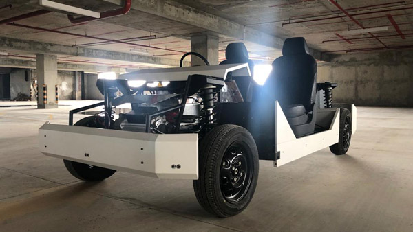 விரைவில் அறிமுகமாகிறது மற்றுமொரு இந்திய தயாரிப்பு மின்சார கார்... டாடா டிகோர் இவி-க்கே டஃப் கொடுக்கும் மலிவு விலையில்!