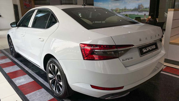 2021 ஸ்கோடா சூப்பர்ப் செடான் காரின் இந்திய அறிமுகம் குறித்த விபரம்!! கார் எப்போது வரும்?