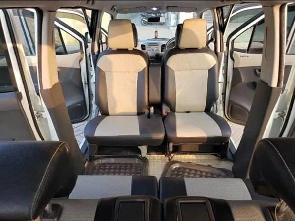 ஒவ்வொரு பயணிக்கும் தனி டோர்... லிமோசின் காராக மாடிஃபிகேஷன் செய்யப்பட்ட வேகன் ஆர்... விலை எவ்ளோனு தெரியுமா?