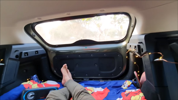 டாடா நெக்ஸான் காரில் படுக்கையறை வசதி... உங்க காரிலும் இந்த வசதியை பெறலாம்... எப்படி தெரியுமா??