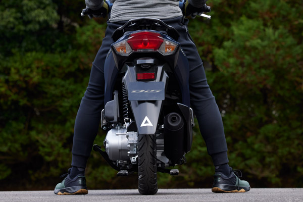 டீனேஜர்ஸின் ஃபேவரட் ஹோண்டா டியோ, 2021 வெர்சனில் ஜப்பானில் அறிமுகம்! இந்த விலையில் கேடிஎம் பைக்கையே வாங்கிடலாம்