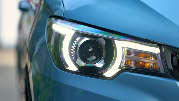 செம ஸ்பீடா எலெக்ட்ரிக் வாகனங்கள் சார்ஜ் ஆகும்... சென்னையில் சூப்பர் ஃபாஸ்ட் சார்ஜிங் ஸ்டேஷன் திறப்பு...