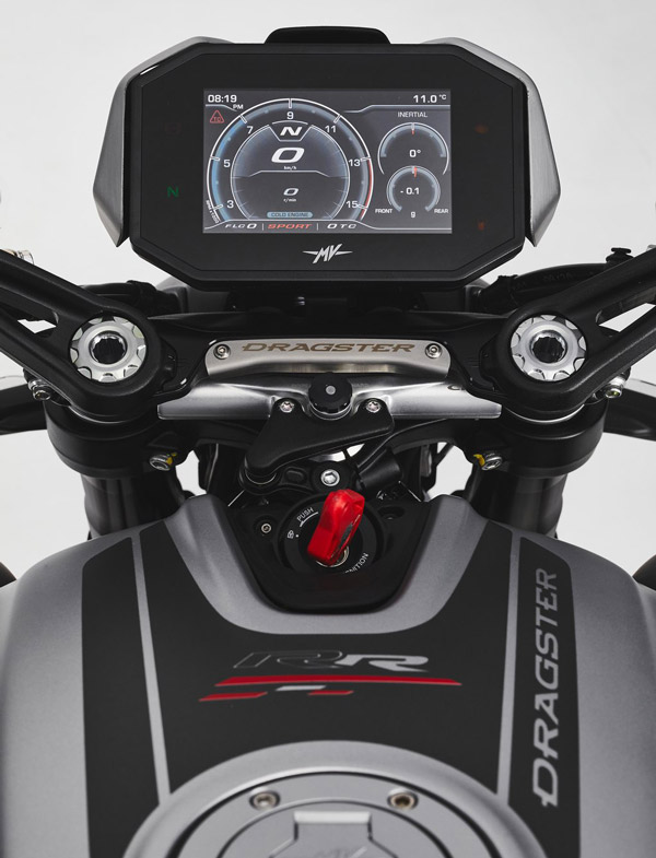 எம்வி அகுஸ்டாவின் 2021 புருட்டேல் 800ஆர்ஆர் & ட்ராக்ஸ்டர் ஆர்ஆர்! ஒவ்வொன்றின் விலையும் கிட்டத்தட்ட ரூ.15லட்சம்