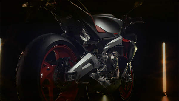 புதிய டுவோனோ 660 பைக்கின் தோற்றத்தை வெளிக்காட்டியது அப்ரில்லா!! பைக் உண்மையிலேயே செமையா இருக்கு...