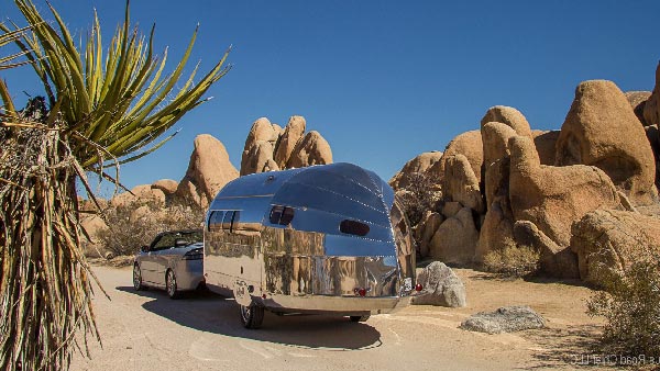 என்ன சொல்றீங்க இந்த வசதிகள் எல்லாம் இதுல இருக்கா?... வியப்பை ஏற்படுத்தும் லக்சூரி வாகனம்! விலை எவ்ளோ தெரியுமா?