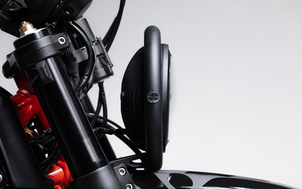 ஜெர்மன் நிறுவனத்தின் கை வண்ணத்தில், மொத்தமாக உருமாறிய டுகாட்டி ஸ்க்ரம்ப்ளர் பைக்!! 