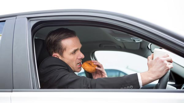 விஷமாக மாறும் மர்மம் இதுதான்... காருக்குள் உணவை விட்டு செல்ல கூடாது... இந்த விஷயத்தை யாரும் சொல்ல மாட்டாங்க... விஷமாக மாறும் மர்மம் இதுதான்... காருக்குள் உணவை விட்டு செல்ல கூடாது... இந்த விஷயத்தை யாரும் சொல்ல மாட்டாங்க...