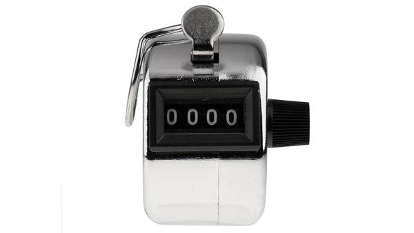 விமான ரகசியம்... பணிப்பெண்கள் நடக்கும்போது ஒரு கையை மட்டும் பின்னால் மறைத்து வைத்திருப்பார்கள்! ஏன் தெரியுமா?