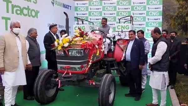 இந்தியாவின் முதல் சிஎன்ஜி டிராக்டர் அறிமுகம்... எரிபொருள் செலவில் ஆண்டுக்கு 1 லட்ச ரூபாய் சேமிக்கலாம்...