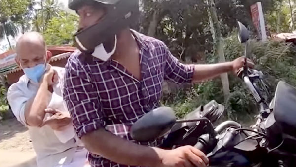 அடக்கடவுளே... வேண்டுமென்றே பைக்கின் மீது மோதிய கேரள இளைஞர்கள்... காரணம் தெரிந்தால் கடுப்பாயிருவீங்க