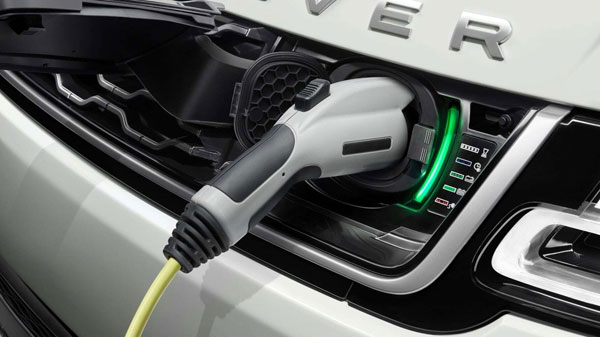 ரேஞ்ச் ரோவர் ஸ்போர்ட்டின் விற்பனை 1 மில்லியனை கடந்தது!! முதல் கார் எப்போது அறிமுகமானது தெரியுமா?