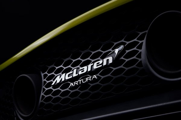 ஹைப்ரீட் கார் தயாரிப்பில் இறங்கும் உலகளவில் பிரபலமான மெக்லாரன் நிறுவனம்!! முதல் கார் விரைவில் அறிமுகம்!