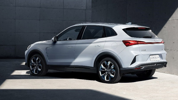 அடேங்கப்பா... 5ஜி நெட்வொர்க் உடன் எலக்ட்ரிக் காரா!! உலகிலேயே முதல்முறையாக சீனாவில் அறிமுகமானது!