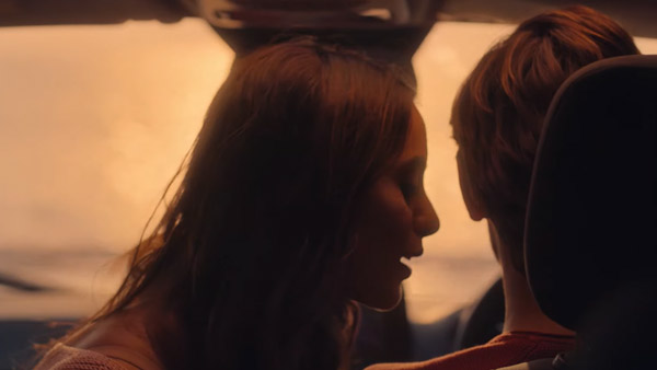 டபுள் மீனிங்... காதலர் தினத்தை முன்னிட்டு நெக்ஸான் காருக்கு குறும்புத்தனமான விளம்பர வீடியோவை வெளியிட்ட டாடா...